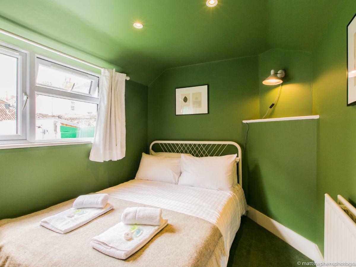 Exquisite 3bdr Botanical Oasis In * Hove